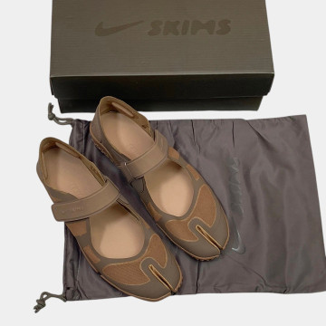[Nike x SKIMS] 나이키 x 스킴스 리프트 메쉬 아키오 브라운 인피니트 세이블